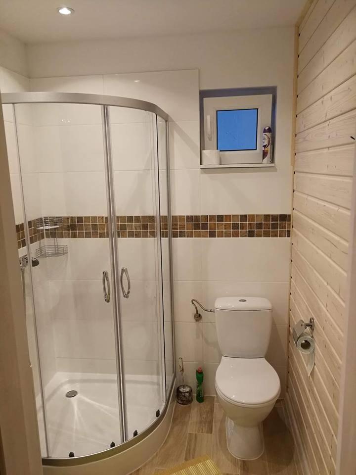 Domki Na Kasztanowej Rewal Exteriör bild